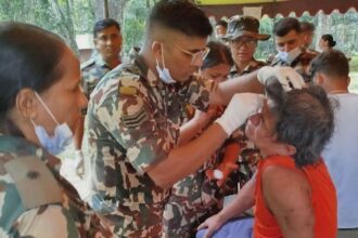 Enchentes na fronteira entre Nepal e China