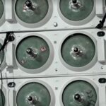 Instalações industriais de fabricação de tecnologia avançada.