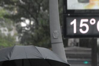 Nuvens de tempestade associadas a frente fria no Brasil