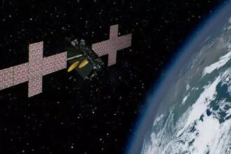 Ilustração conceitual de satélite em órbita da Terra