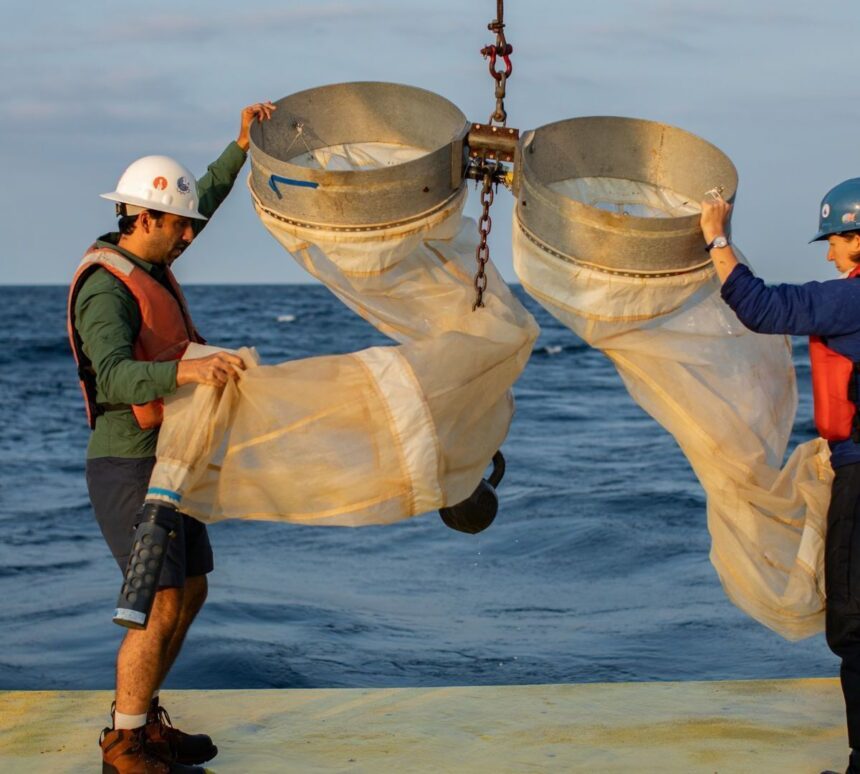 Experimento de alcalinidade oceânica no Golfo do Maine