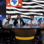 Tarcísio faz live com Flávio e diz que “antipetismo” aparecerá na urna