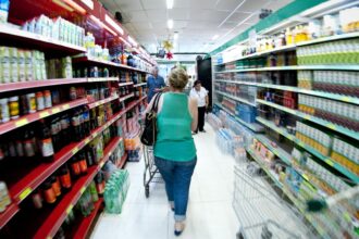 Supermercados, alimentos, cesta básica Foto: EBC/Arquivo