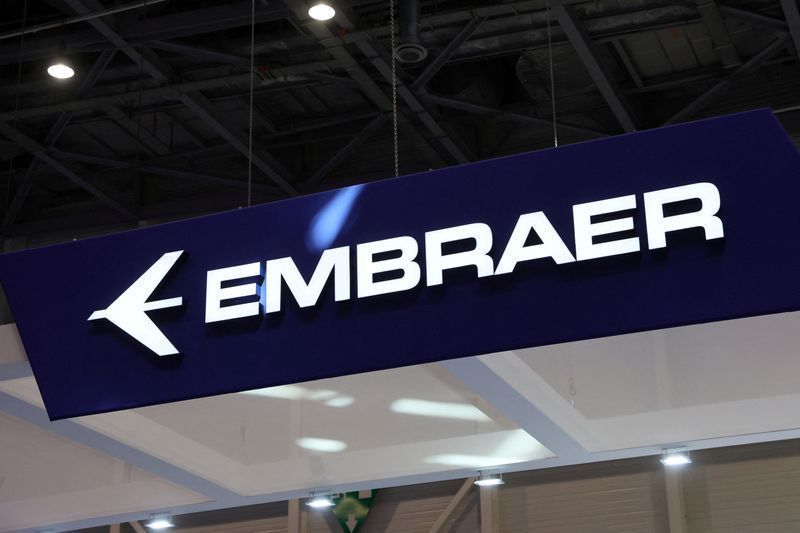 Logo da Embraer em Genebra