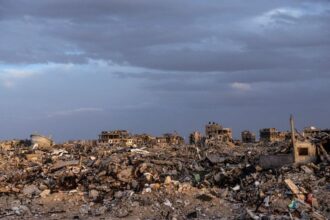 Entulhos deixados pela guerra na Faixa de Gaza