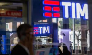 Estatal italiana de correios se torna controladora indireta da TIM Brasil