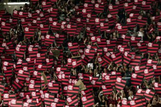 Torcida do Flamengo faz a festa no Maracanã