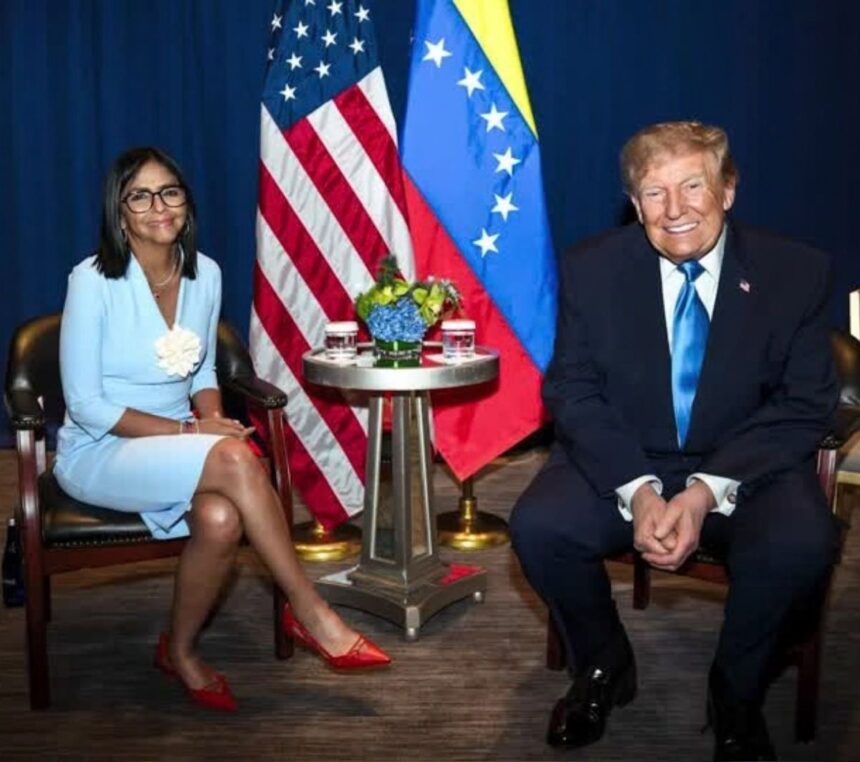 Delcy Rodríguez, presidente interina da Venezuela, se encontra com Donald Trump, presidente dos Estados Unidos, à margem da Assembleia Geral da ONU em Nova York