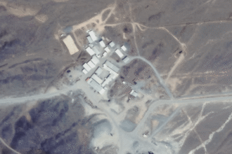Área de Pickaxe Mountain próxima ao complexo nuclear de Natanz, no Irã