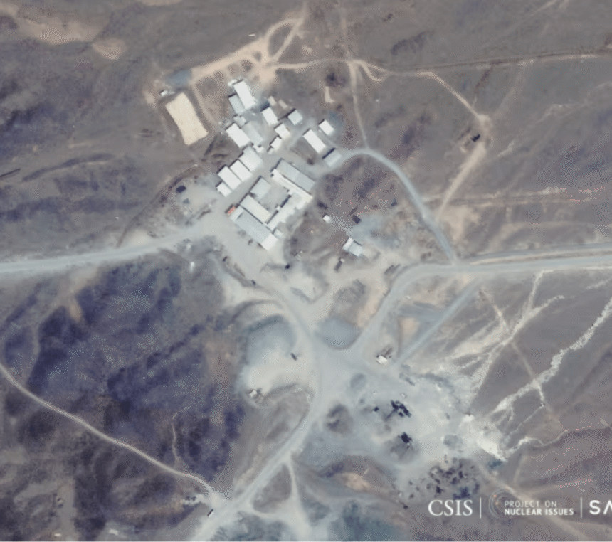Área de Pickaxe Mountain próxima ao complexo nuclear de Natanz, no Irã