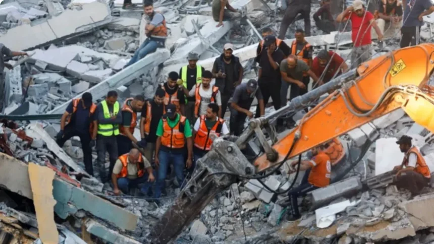 Veja imagens de crianças que sobreviveram a desabamento de prédio em Gaza