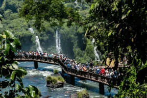 Visitação recorde em parques evidencia potencial do turismo de natureza