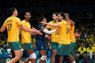 Seleção brasileira de vôlei masculino em partida no Maracanãzinho