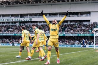 Mirassol vence e mantém Vasco e Internacional na zona de rebaixamento