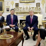 Xi Jinping, presidente da China, e Donald Trump, presidente dos Estados Unidos, reunidos no Salão Oval da Casa Branca