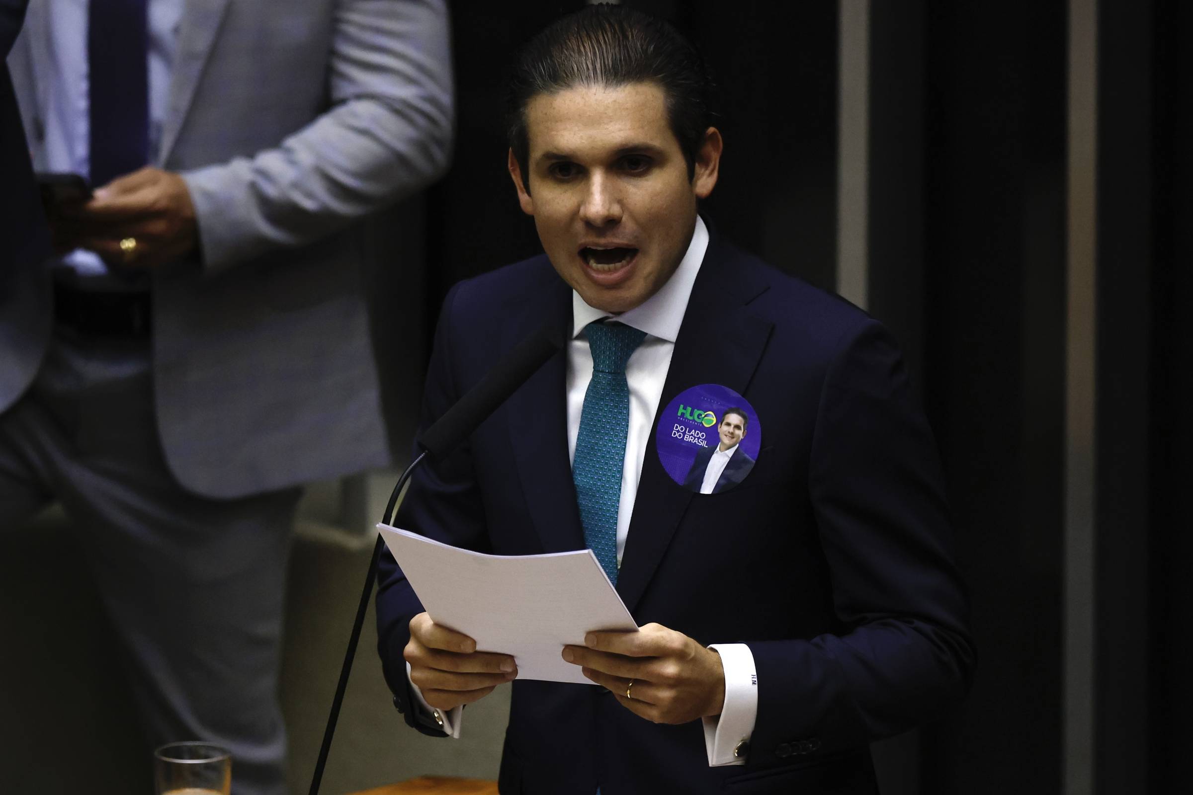 Motta conquista apoio de partidos com 273 deputados e supera maioria na Câmara