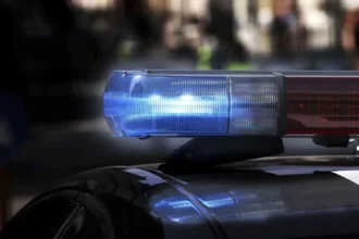 Viatura da Polícia Rodoviária Federal em rodovia