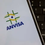 Embalagens de produtos de higiene e saúde pessoal em exibição