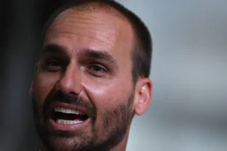 Eduardo Bolsonaro em pronunciamento oficial