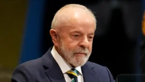 Fachada de representação diplomática dos Estados Unidos