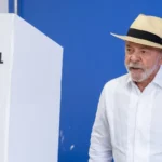 Presidente Luiz Inácio Lula da Silva durante votação em São Bernardo do Campo.