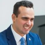 Urnas eletrônicas e votação na Paraíba durante as eleições de 2026