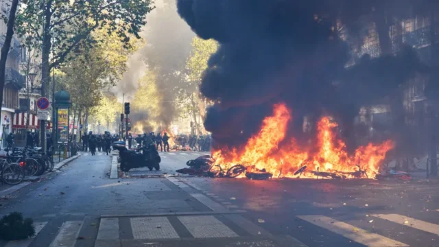 Protestos violentos na França começaram com crise nas escolas